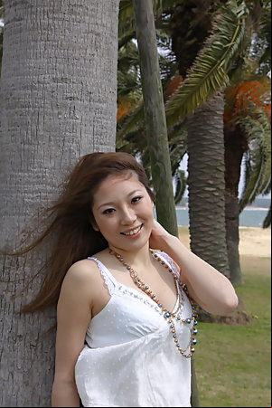 Hot darling Manami Ichikawa posing outdoors